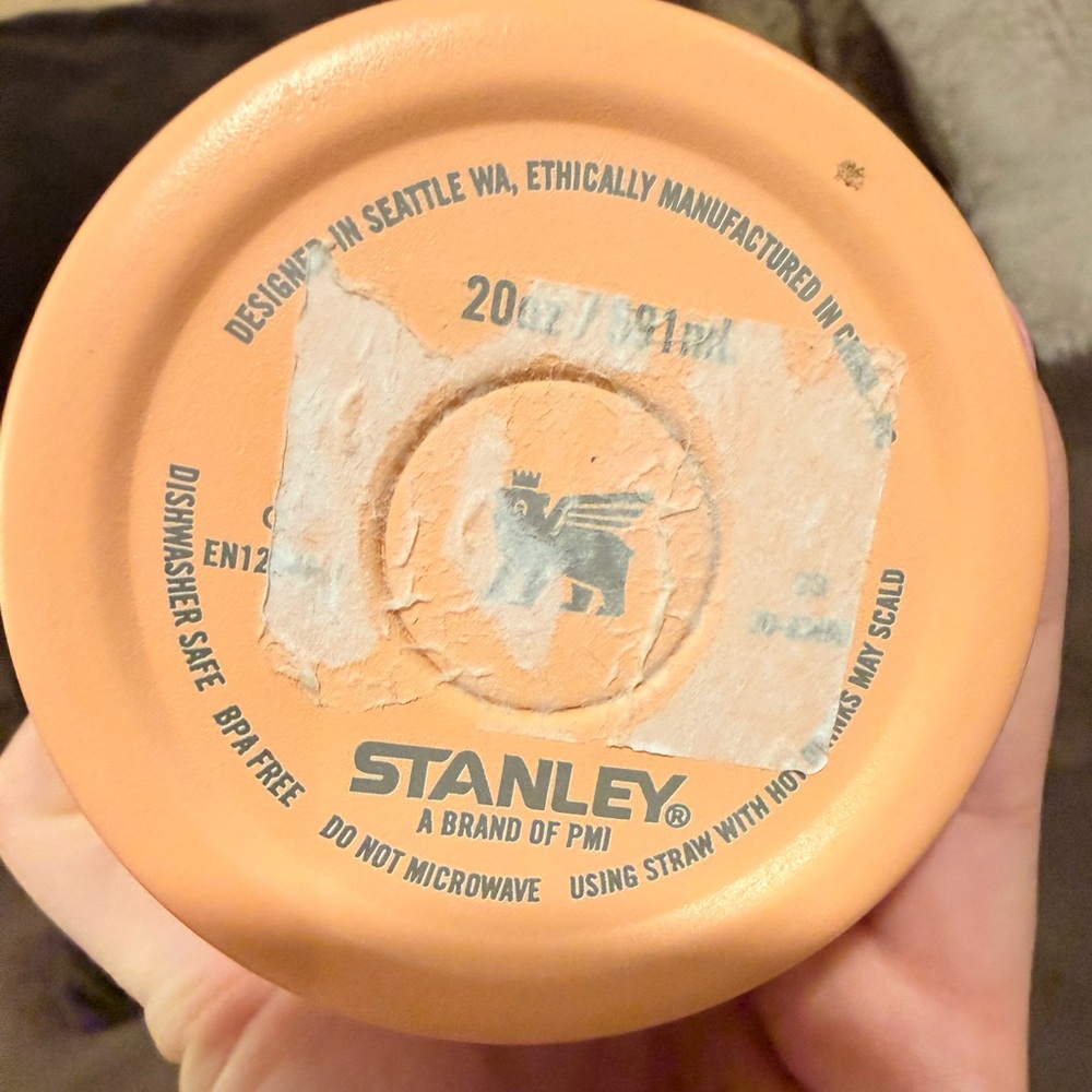 EUC peach 20oz Stanley no straw. - Picture 3 of 5